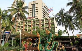 โฆษะ โฮเทล แอนด์ เวลเนส เซ็นเตอร์ (SHA Plus+)